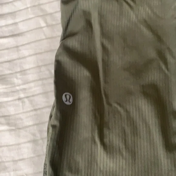 Lululemon Street To Studio Pant II *Unlined 28" Inseam Fatigue Green - Picture 11 of 13